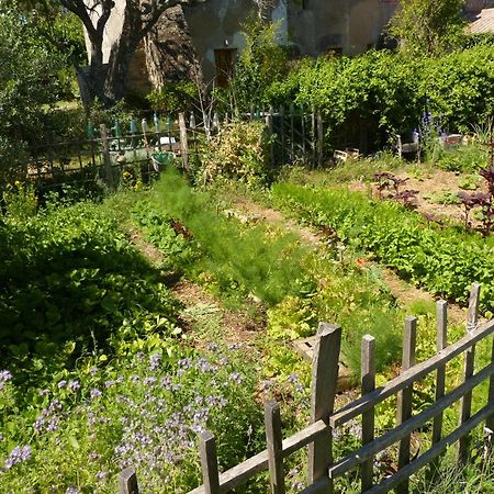 Bed and Breakfast Le Deffend Vieux Trets Esterno foto