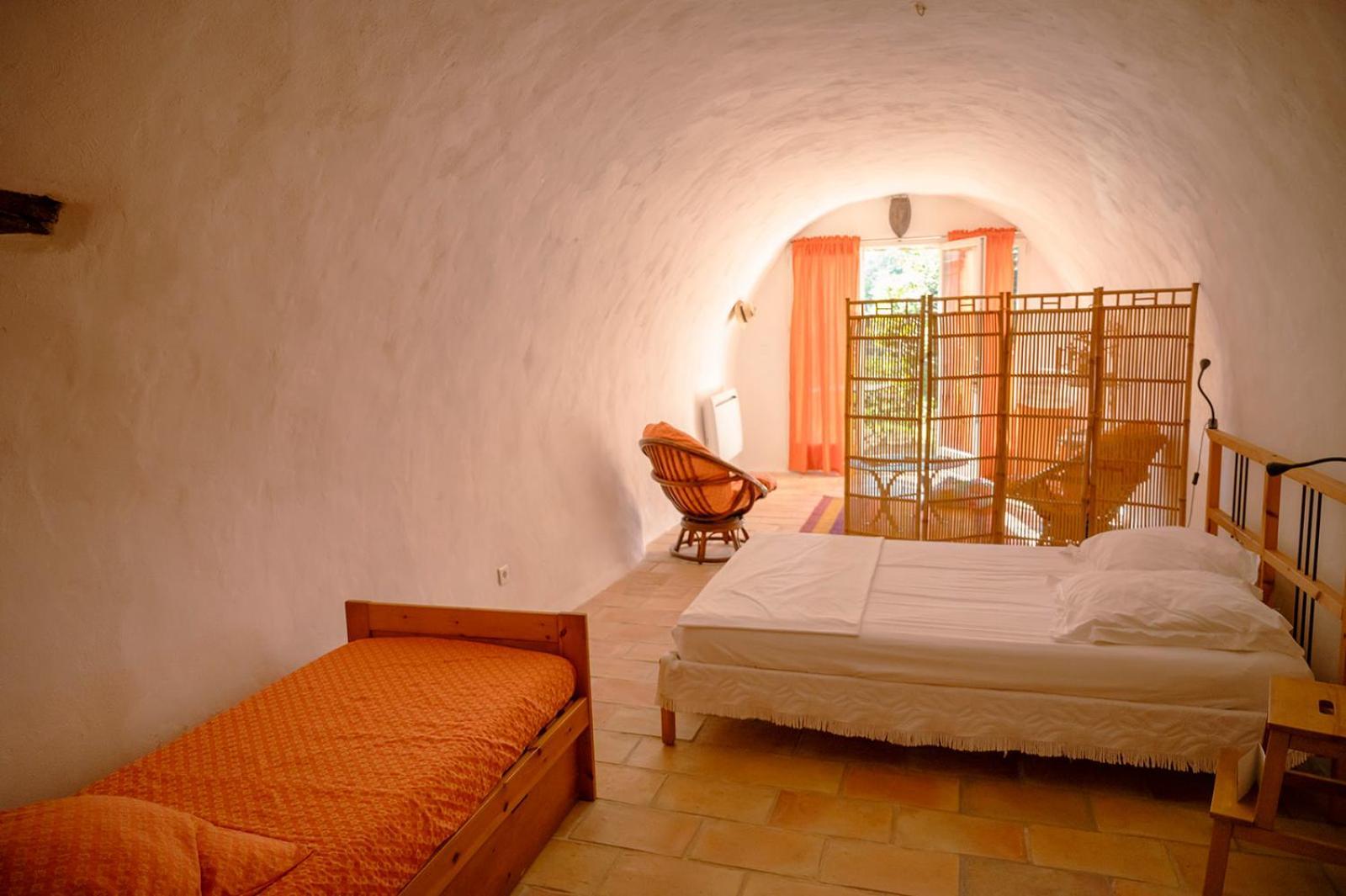 Bed and Breakfast Le Deffend Vieux Trets Esterno foto